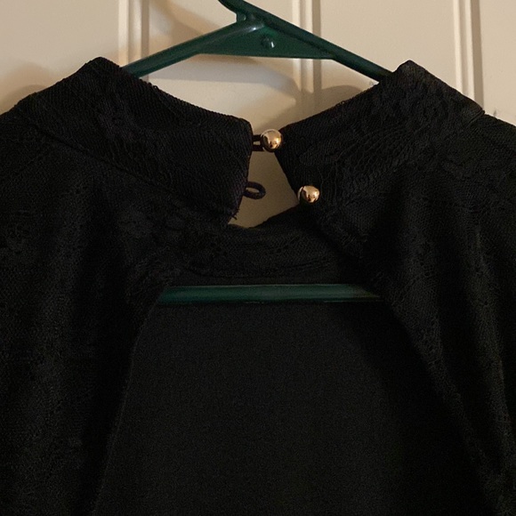 NWT lace dress with lace cap sleeves - Picture 7 of 10